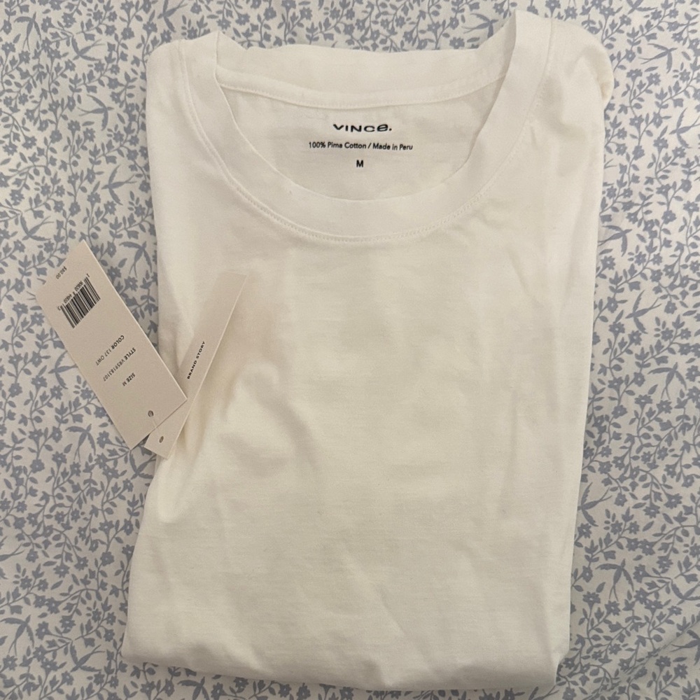 NWT Vince Classic White Short Sleeve Tee, M
